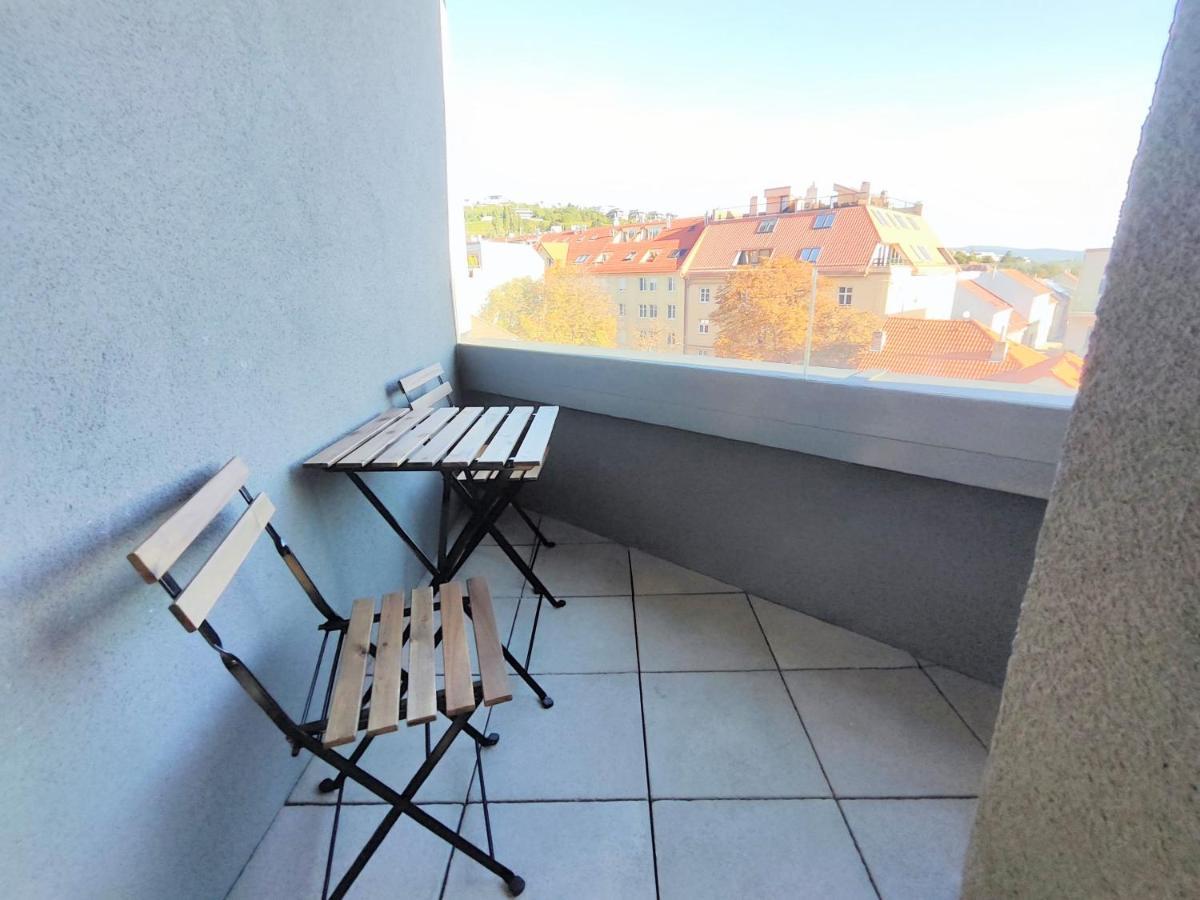 Schanz - Quietly Oriented - Private Parking - Balcony 布拉迪斯拉发 外观 照片